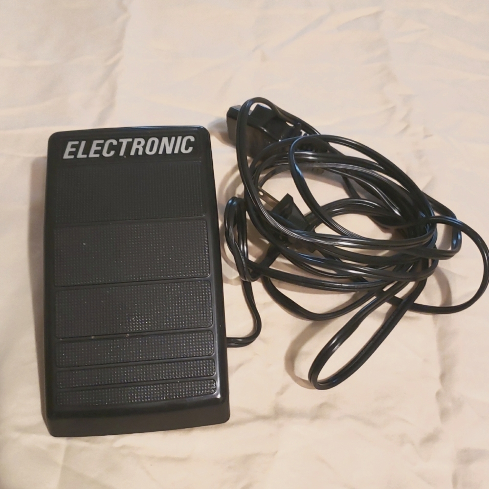 Matsushita Electronic 4C-333B 4Pin  Sewing Machine Foot Pedal Speed Controler
